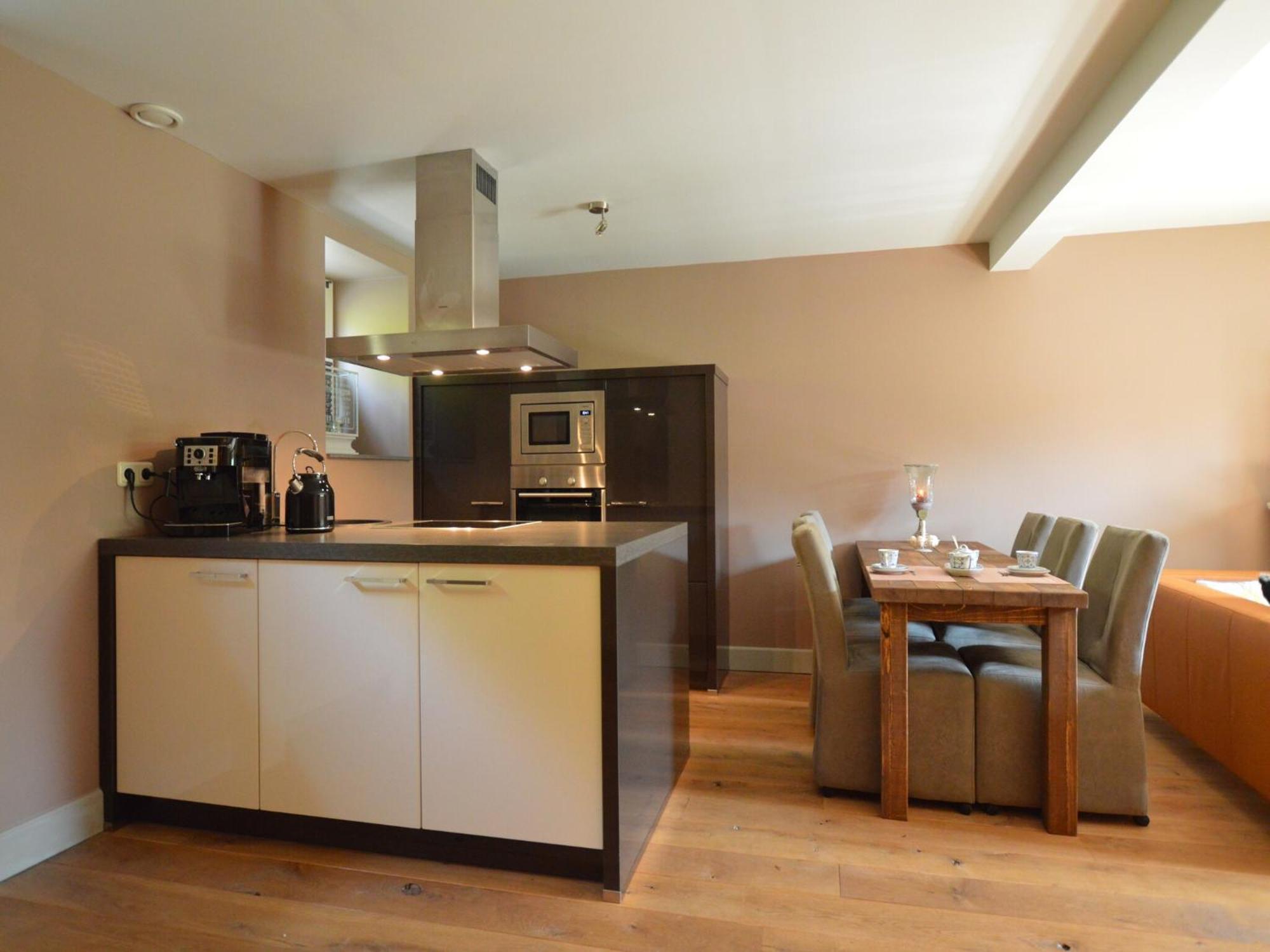 Stunning Holiday Home Near Forest In Сленакен Екстериор снимка