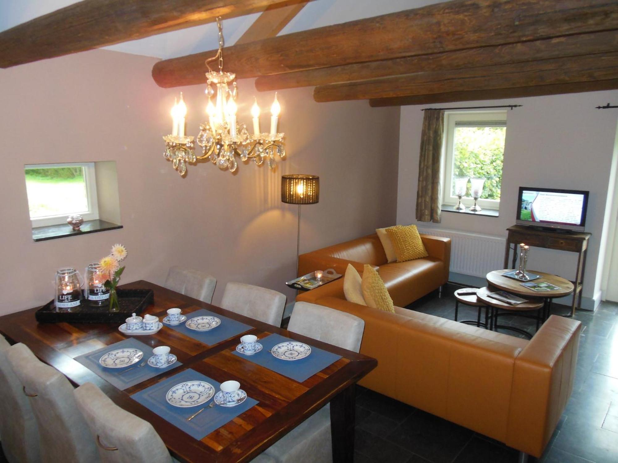 Stunning Holiday Home Near Forest In Сленакен Екстериор снимка
